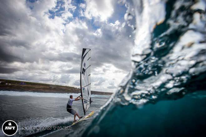 Dave Troup impressed the judges and crowds today with his wave selection © Si Crowther / AWT http://americanwindsurfingtour.com/
